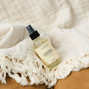 Evergreen + Eucalyptus Non - Toxic Room Spray - Calyan Wax Co.